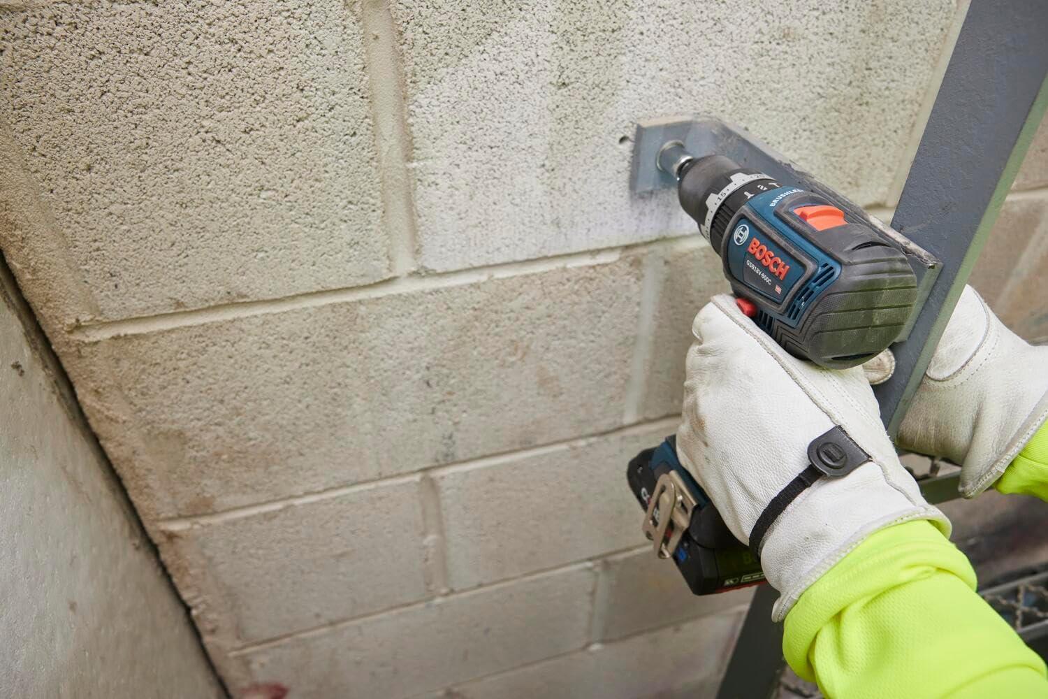 imageBOSCH GSR18V800FCB24 18V DrillDriver with 5In1 Flexiclick System and 1 CORE18V 4 Ah Advanced Power Batteryw 2 18V 4 Ah Batteries
