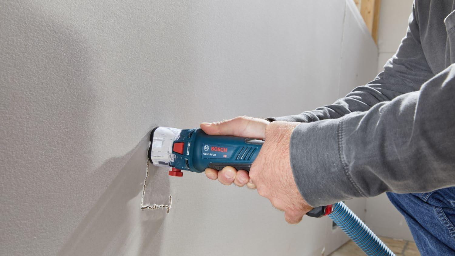 imageBosch GCU18V30N 18V Brushless CutOut Tool Bare Tool