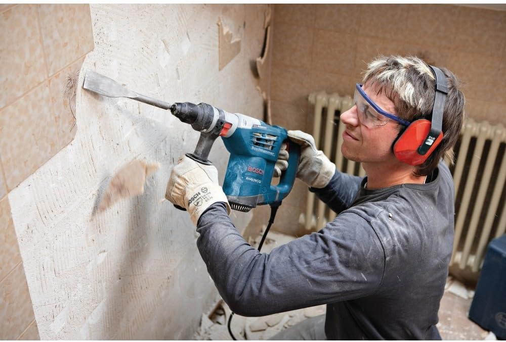 imageBosch RH432VCQ SDSplus 114 In Rotary Hammer with QuickChange Chuck System