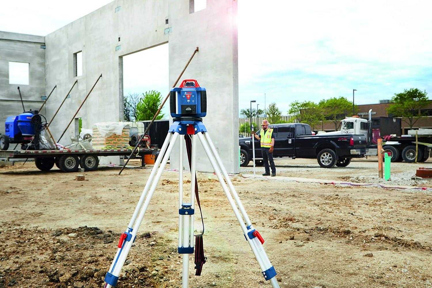 imageBOSCH LR8 165 ft Red and GreenBeam Line Laser Receiver Includes Mounting Bracket 2 AA Batteries amp Belt Pouch500 ft Receiver RED