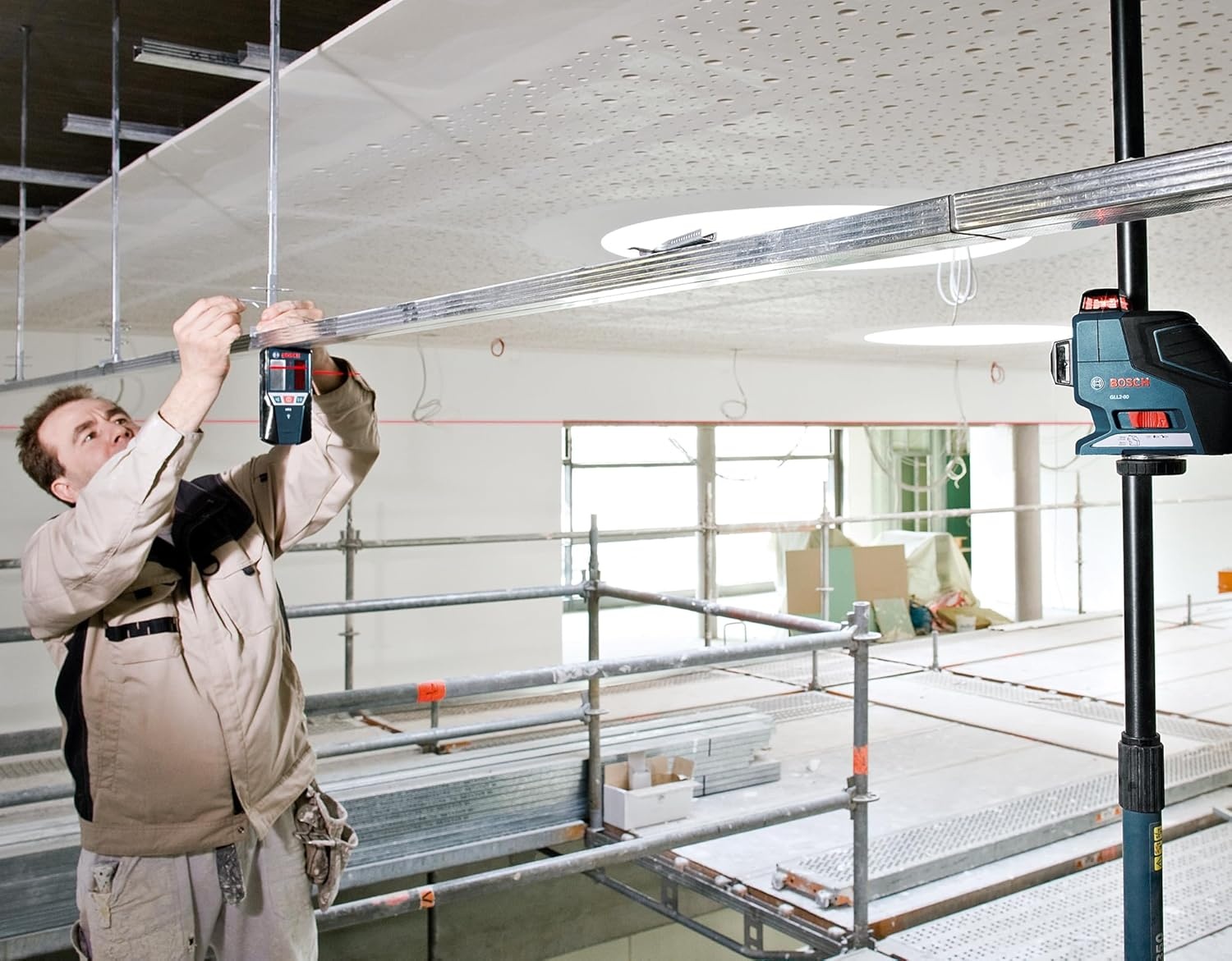 image:imageBOSCH BP350 Telescoping Pole with 14 Inch20 Laser Mount